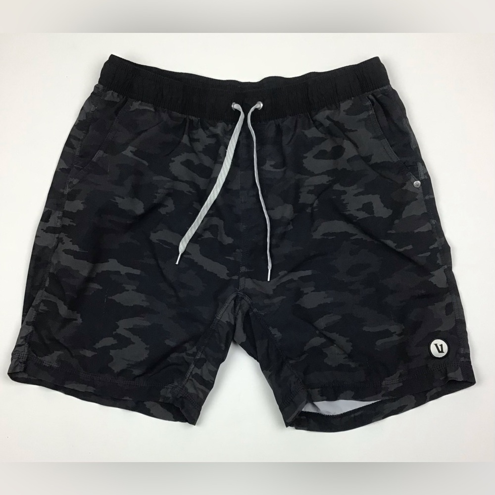 Vuori lined shorts men’s XXL camouflage